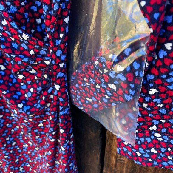 NWT Talbots Rayon Stretch Pullover Dress with little Multi Colored Hearts Size S - Picture 8 of 9